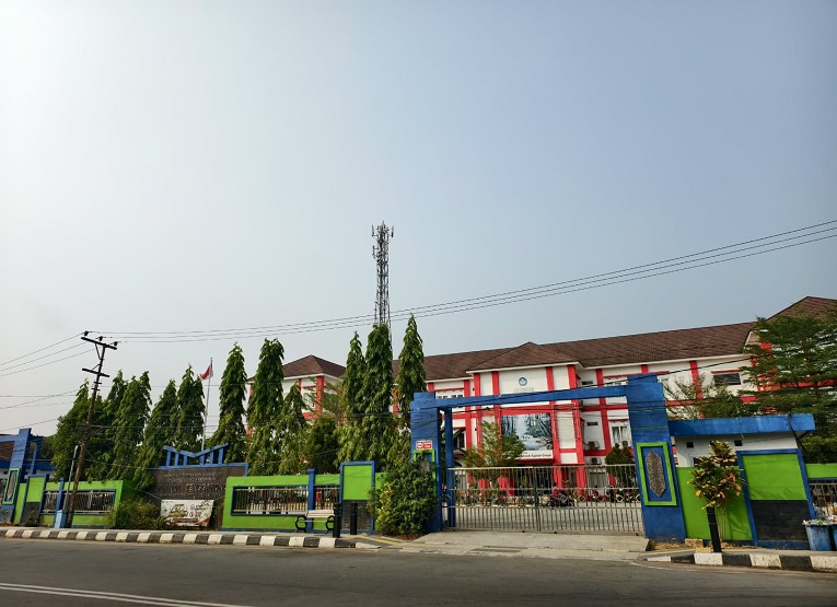 SMPN 1 Tenggarong (Foto : Andri/dutakaltimnews.com)