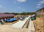 Pembangunan Jalan Menuju SMPN 9 Tenggarong (Foto : Andri/dutakaltimnews.com)