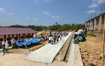 Pembangunan Jalan Menuju SMPN 9 Tenggarong (Foto : Andri/dutakaltimnews.com)