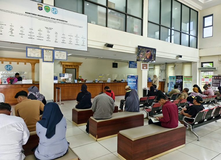 Kantor Bersama Samsat Wilayah Kutai Kartanegara (Foto : Andri/dutakaltimnews.com)
