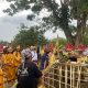 Prosesi Menjamu Benua. (Irvan/dutakaltimnews.com)
