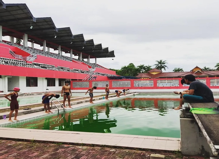 Suasana Atlet Akuatik Latihan di Stadion Rondong Demang Tenggarong. (Dok. Akuatik Kukar)
