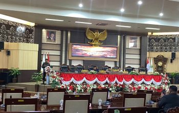 DPRD Kukar Kebut Pembahasan APBD Perubahan 2026, Target Disepakati Besok 2 Suasana Rapat Paripurna ke-7, ke-8 dan ke-9 Masa Sidang I DPRD Kukar di Ruang Sidang Utama DPRD Kukar. (Van/dutakaltimnews.com)