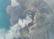Gunung Anak Krakatau di Provinsi Lampung. (Dok. Kementerian Energi dan Sumber Daya Mineral)