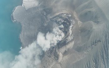 Gunung Anak Krakatau di Provinsi Lampung. (Dok. Kementerian Energi dan Sumber Daya Mineral)