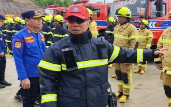 Kepala Dinas Damkarmatan Kukar, Fida Hurasani. (Van/dutakaltimnews.com)