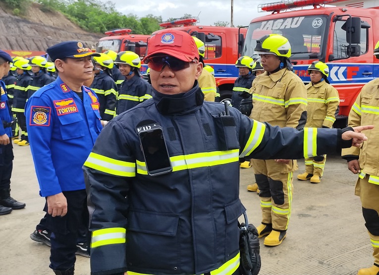 Kepala Dinas Damkarmatan Kukar, Fida Hurasani. (Van/dutakaltimnews.com)