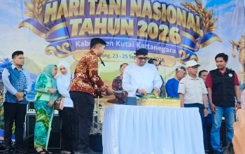Pembukaan Kegiatan GENCARKAN Hari Tani Nasional Tahun 2026 di Kabupaten Kutai Kartanegara Bertempat di Stadion Rondong Demang, Lokasi Expo Erau 2026. (Van/dutakaltimnews.com)