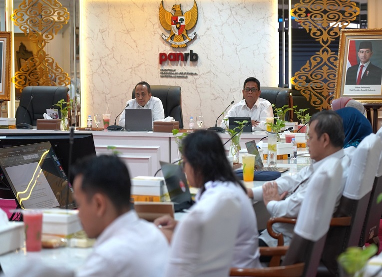 Harmonisasi Internal Rancangan Peraturan Menteri PANRB tentang Standar Pelayanan dan Desain Keterpaduan, pada Selasa (31/8/2026). (Dok. PANRB)