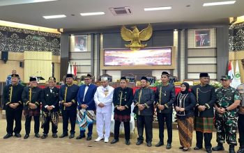 HUT ke 244 Tenggarong, Pemkab Kukar Dorong Pelayanan Pemerintahan Makin Humanis 3 Rapat Paripurna Istimewa dalam rangka memperingati Hari Ulang Tahun (HUT) ke 244 Kota Tenggarong. (Van/dutakaltimnews.com)