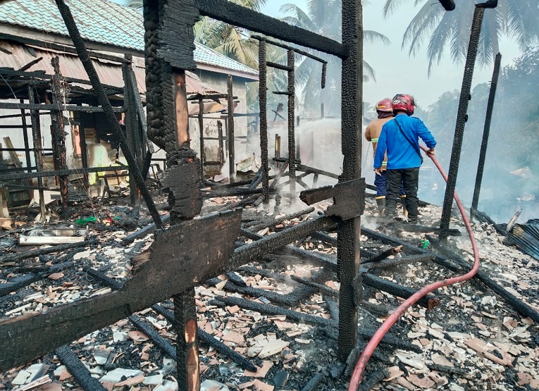 Kebakaran rumah di Desa Manunggal Jaya, Blok G RT 20, Kecamatan Tenggarong Seberang. (Dok. Disdamkarmatan Kukar)