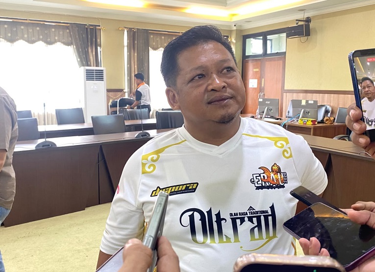 Kepala Dinas Kepemudaan dan Olahraga (Dispora) Kukar, Aji Ali Husni. (Irvan/dutakaltimnews.com)