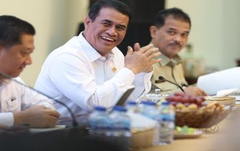 Mentan Amran Gaspol Bioetanol, 2 Juta Hektare Tebu, Singkong, Jagung untuk Kemandirian Energi 3 Menteri Pertanian (Mentan) Andi Amran Sulaiman. (Dok. Menteri Kehutanan Republik Indonesia)