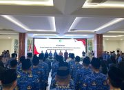 Pelantik Pejabat Manajerial Administrator dan Pengawas di lingkungan Pemerintah Kabupaten Kukar. (Van/dutakaltimnews.com)