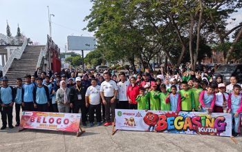 Dispora Kukar Perkuat Pelestarian Olahraga Tradisional di Erau 2026, Ratusan Peserta Ikut Bertanding 3 Pembukaan Lomba Olahraga Tradisional dlm rangka Erau Adat Kutai Tahun 2026, di Area parkir Pulau Kumala. (Van/dutakaltimnews.com)