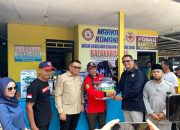 Penyerahan Bantuan Sarana dan Logistik untuk Relawan di Wilayah Tenggarong bertempat di Posko Relawan Am. Sangaji, Kelurahan Baru. (Van/dutakaltimnews.com)