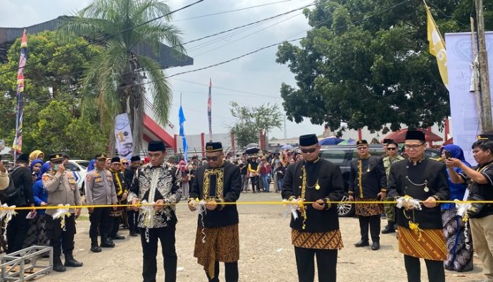 Bupati Aulia Buka Expo dan Bazar Erau 2026, UMKM Kukar Didorong Perkuat Ekonomi Daerah
