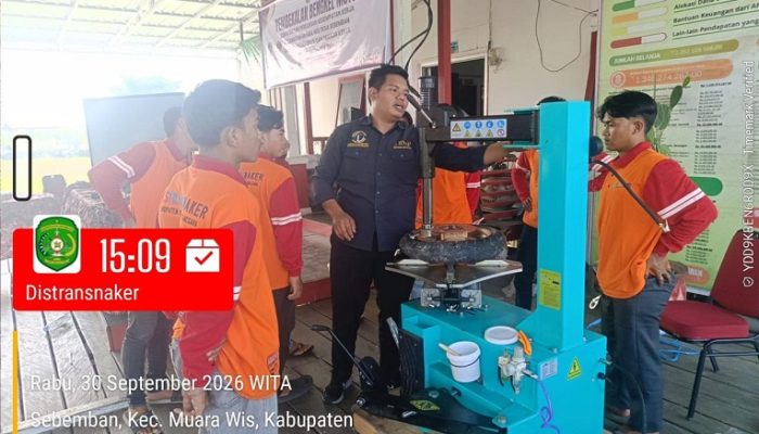 Dorong Usaha Mandiri, Disnaker Kukar Beri Pelatihan dan Bantuan Perbengkelan untuk Warga Muara Wis 2 plthn111