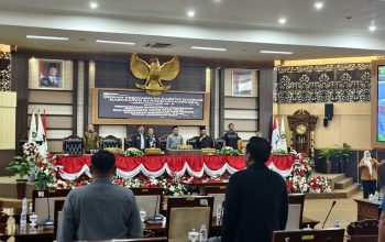 Rapat Paripurna Ke-2 DPRD Kukar dengan agenda penyampaian Rancangan Perubahan Kebijakan Umum APBD (KUA) dan Rancangan Perubahan Prioritas dan Plafon Anggaran Sementara (PPAS) Tahun Anggaran 2026 (Foto : Andri/dutakaltimnews.com)