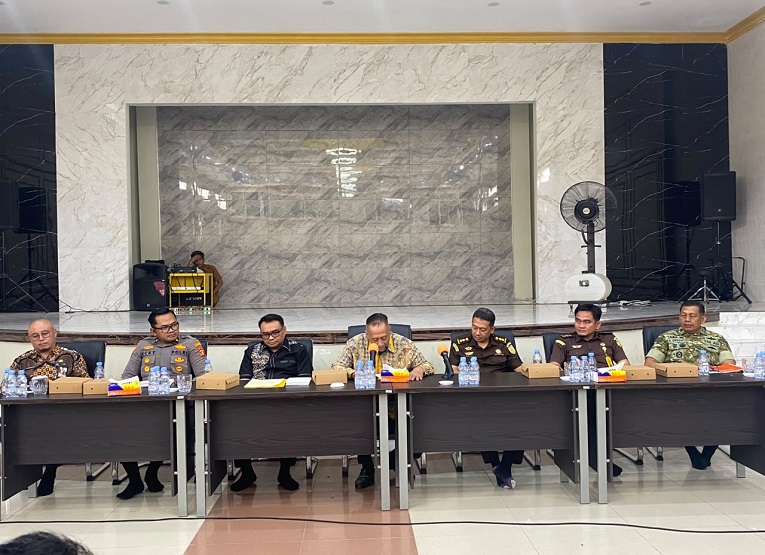 Rapat Final Erau Adat Kuatai 2026. (Irvan/dutakaltimnews.com)