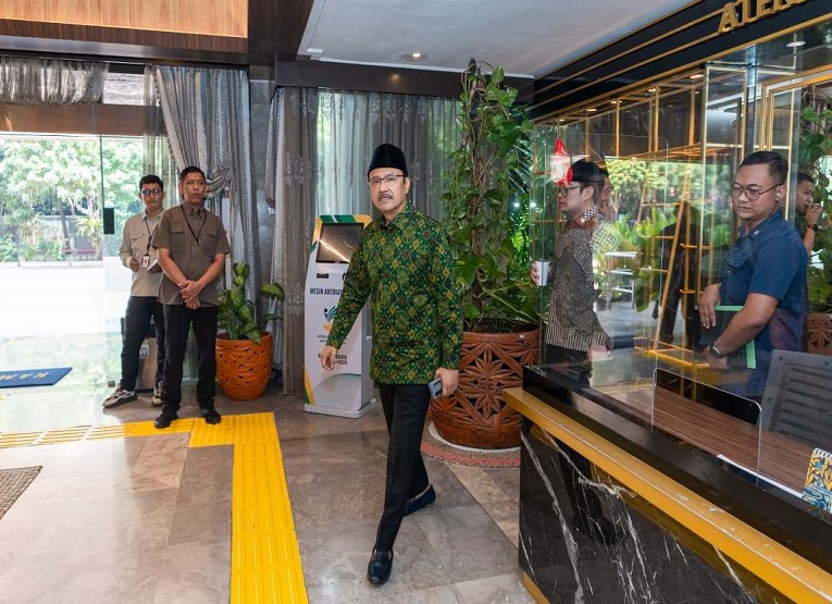 Menteri Sosial Saifullah Yusuf (Gus Ipul) mengajak seluruh pegawai Kementerian Sosial mendukung Gerakan Indonesia ASRI (Aman, Sehat, Resik, dan Indah) yang dicanangkan Presiden Prabowo Subianto. (Dok. Kementerian Sosial)