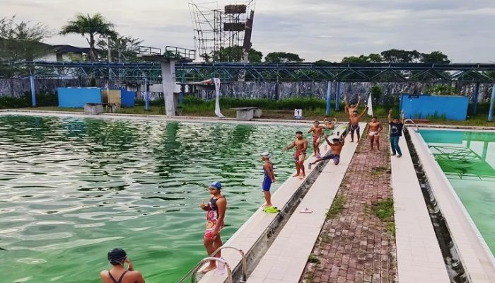 suasana akuatik