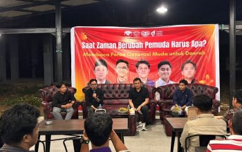 Diskusi publik dengan tema “Saat Zaman Berubah, Pemuda Harus Apa? Membaca Peran Generasi Muda untuk Daerah” yang digelar di Kantin Unikarta. (Dok. Bem Unikarta)