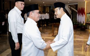 Gus Ipul Lantik Sekjen Kemensos M Hasan Chabibie. (Dok. Kementerian Sosial)