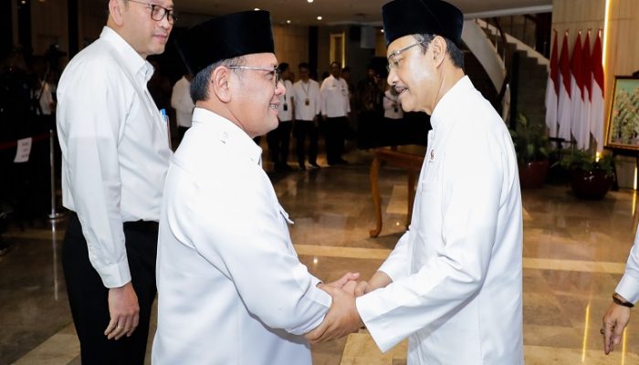 Gus Ipul Lantik Sekjen Kemensos M Hasan Chabibie