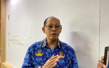 Kepala Bidang Usaha dan Penyuluhan Disbun Kukar, Samsiar. (Van/dutakaltimnews.com)