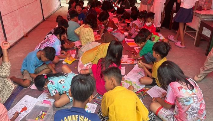 DP3A Kukar Dampingi 50 Anak Korban Kebakaran Lewat Kegiatan Menggambar