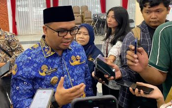 Pemkab Kukar Siapkan Beasiswa Perangkat Desa, Targetkan Peningkatan Kualitas Pelayanan 4 Bupati Kukar, Aulia Rahman Basri. (Van/dutakaltimnews.com)