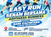 Jaga Kebugaran dan Kekompakan, Kejari Kukar Gelar Easy Run dan Senam Bersama 9 Player Easy Run Senam Bersama Adhyaksa Runners Kejaksaan Negeri Kutai Kartanegara Bersama Bank Kaltimtara. (Dok. Kejari Kukar)