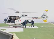 Pusat Kesehatan Pertahanan (Puskeshan) Kemhan bersama Kementerian Kesehatan dan TNI Angkatan Udara menggelar simulasi Air Medical Evacuation menggunakan helikopter EC-120B Colibri di Rumah Sakit Pusat Pertahanan Negara (RSPPN) Soedirman, Jakarta. (Dok. Kementerian Pertahanan)