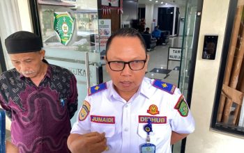 Dishub Kukar Rampungkan Pemasangan Lampu Jalan di Muara Jawa Ulu 4 Kepala Dishub Kukar, Ahmad Junaidi. (Van/dutakaltimnews.com)