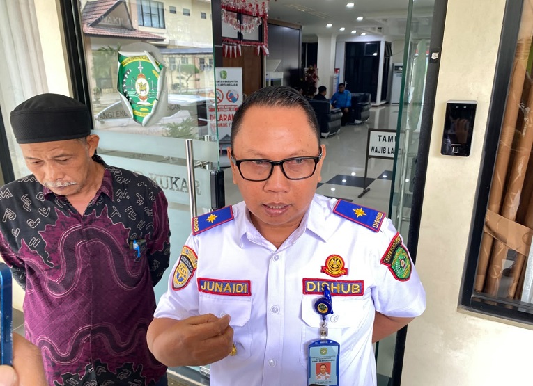Kepala Dishub Kukar, Ahmad Junaidi. (Van/dutakaltimnews.com)