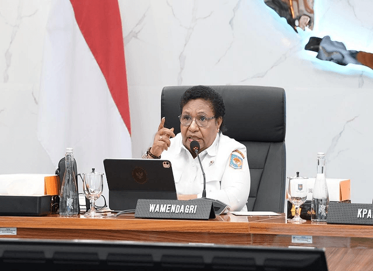 Wakil Kementerian Dalam Negeri Ribka Haluk di Kantor Kementerian Dalam Negeri (Kemendagri), Jakarta. (Dok Kementerian Dalam Negeri)
