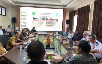 RDP Komisi III DPRD Kukar bersama Pemerintah Kecamatan Muara Jawa dan sejumlah organisasi perangkat daerah (OPD) terkait di Ruang Rapat Komisi III DPRD Kukar. (Van/dutakaltimnews.com)