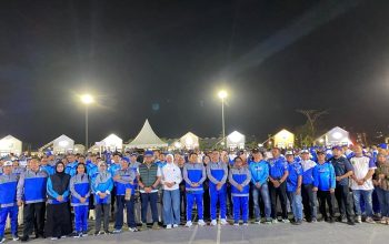 Kontingen Kukar saat pelepasan untuk mengikuti lima ajang olahraga tingkat Provinsi Kalimantan Timur 2026 di Arbizz Space, Tenggarong. (Van/dutakaltimnews.com)