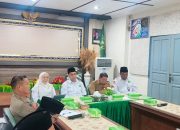 Rapat pembahasan persiapan peringatan Hari Santri Nasional 2026 yang berlangsung di Aula Kantor Kementerian Agama (Kemenag) Kabupaten Kukar. (Van/dutakaltimnews.com)