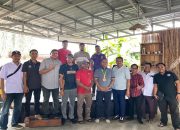 Momen Foto bersama para pengurus PS Pemuda Tenggarong. (Irvan/dutakaltimnews.com)