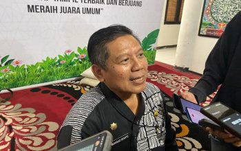 Pelaksana Tugas (Plt) Kepala Disdukcapil Kukar, Muhamad Iryanto. (Van/dutakaltimnews.com)