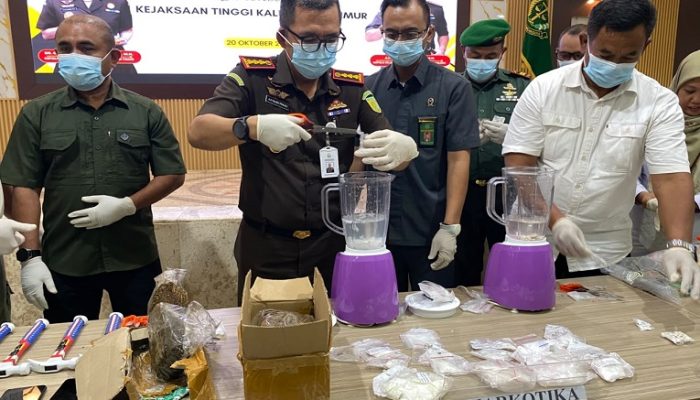 Dari Narkotika hingga Senjata Tajam, Kejari Kukar Musnahkan Barang Bukti dari 158 Perkara Inkracht