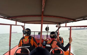 Hari Keempat Nelayan Muara Badak Hilang, Tim SAR Sisir 599 Kilometer Persegi Perairan Muara Berau 5 Pencarian Korban Hilang di Laut Muara Berau (Dok. Tim SAR Balikpapan)