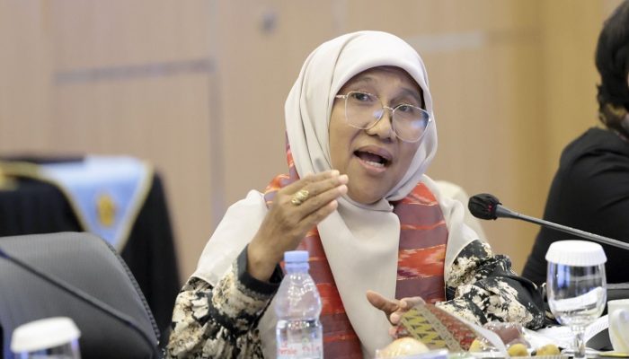 Saadiah Uluputty Ingatkan Risiko Hukum Sawitisasi Pascakarhutla