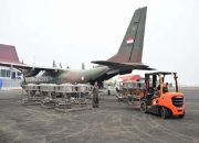 TNI Semai 9,2 Ton Garam dan 1,6 Ton Dry Ice Atasi Karhutla di Kalimantan
