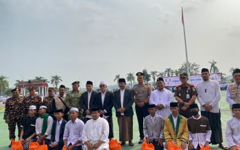 Upacara Bendera Peringatan Hari Santri Nasional Tahun 2026 di Lapangan Upacara Kukar. (Van/dutakaltimnews.com)